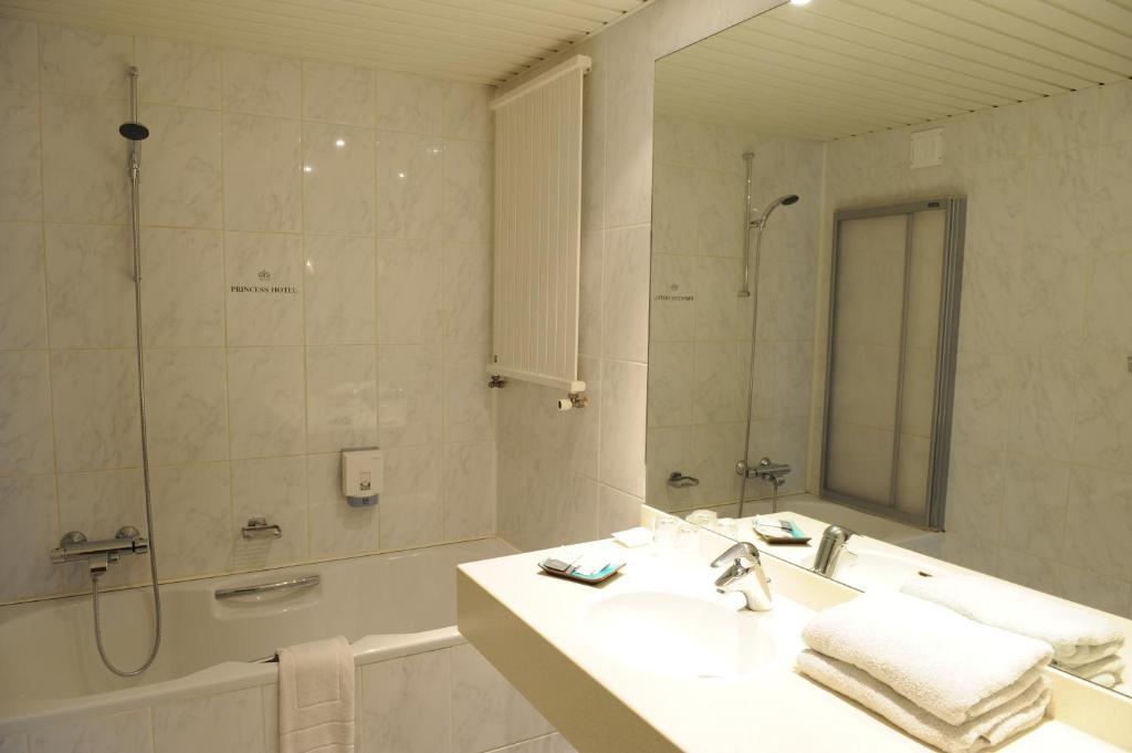 ホテル プリンセス オステンド 部屋 写真
